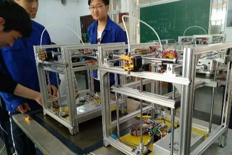 宁波这所学校捐赠6台3D打印机助推东西部协作