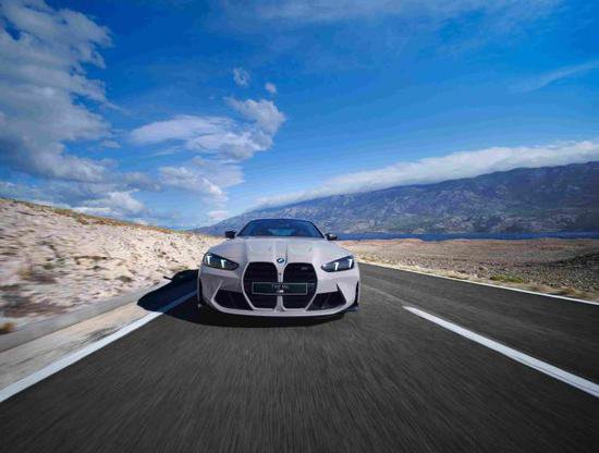 新BMW M4双门轿跑车及敞篷轿跑车上市，打造宝马极致驾趣...