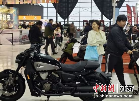 中国·<em>无锡</em>国际摩托车博览会启幕