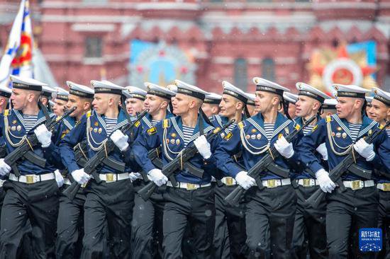 俄罗斯9日举行红场阅兵纪念卫国战争胜利79周年