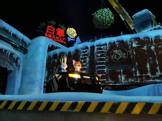 正式开幕仅五天，上海迪士尼“疯狂动物城”遭遇了<em>什么</em>考验？