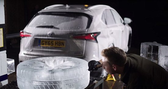 英国雕塑家<em>制作</em>冰冻车轮 可使<em>汽车</em>缓慢行驶