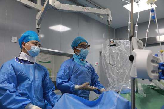 日照援疆医生助力实施<em>喀什地区</em>首例心脑联合造影手术