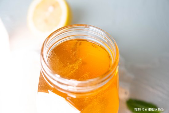 哺乳期妈妈便秘可以吃蜂蜜吗？月子期喝蜂蜜<em>水好吗</em>？
