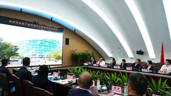 参观座谈、增进了解，武汉城投<em>房产</em>集团公司组团到访空港新城