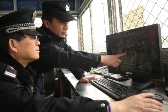 春运返程高峰 武汉铁路警方提示谨防诈骗