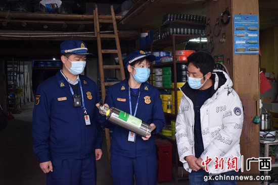 桂林再现“假培训真带货” 消防联合多部门打假