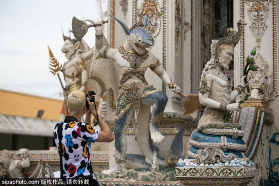 泰国曼谷一庙宇惊现超人、皮卡丘等动漫雕像 跨界<em>装饰创意</em>无穷！