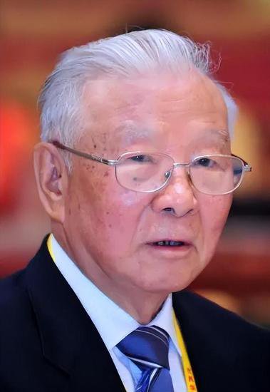 <em>国民党上将</em>因反对李登辉而退党，一生致力两岸统一，如今106岁