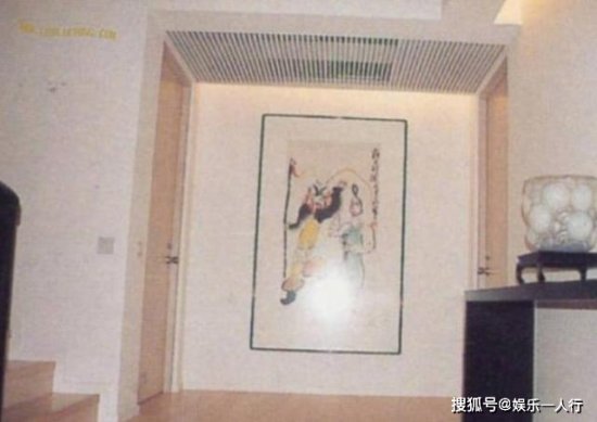 张国荣当年在香港的豪宅：<em>装修</em>显得清心寡欲，连装饰品也没几件