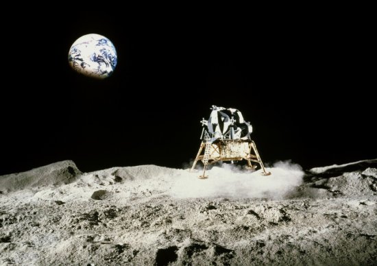 如果<em>中国</em>最先登陆月球，去建设开发月球，以后月球会<em>是中国的吗</em>...