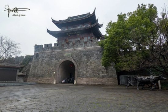 别看杭州的这个博物馆很小，里面却藏着10多吨“天外飞石”