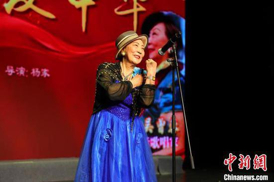 旅美女中音歌唱家吴曾蓉在沪领衔主唱《爱中华》