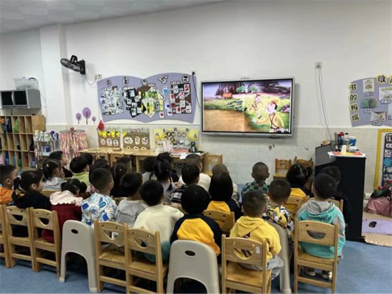 定南县第六公办示范幼儿园开展红色文化教育周主题活动