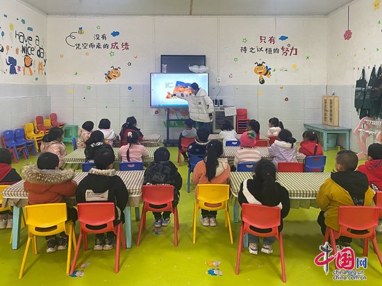自贡大安区：绘览童书<em>电子阅读</em>项目吸引1800余名学生参与