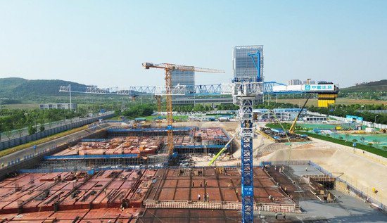 智能建造提速武汉新城建设