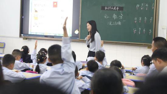 江北区新村同创小学举行一年级家长开放日活动