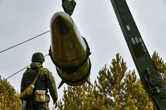 美国新型<em>导弹</em>秘密运抵乌克兰 魏东旭：并不能扭转俄乌战场态势