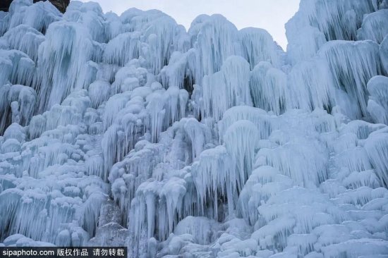 穿越“<em>冰河世纪</em>”，在京郊冰瀑间寻见北国风光