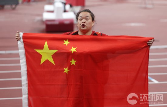 中国选手<em>王峥</em>夺得东京奥运田径女子链球银牌