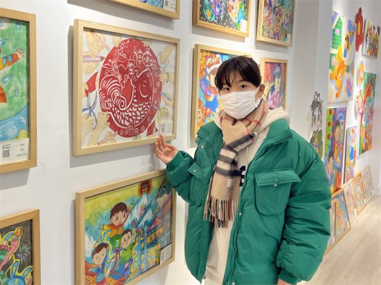 “小画家”绘出幸福生活 武汉举办迎春少儿画展