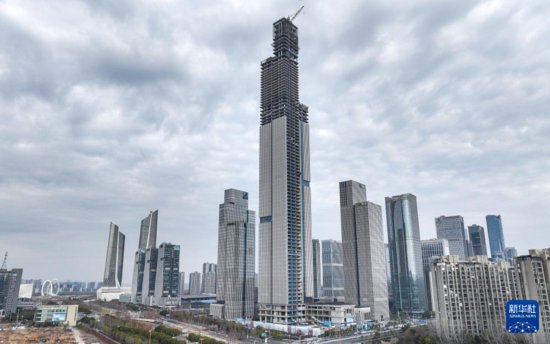 南京416.6米超高层<em>建筑项目</em>主体结构全面封顶