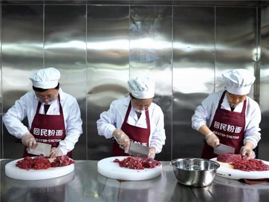 湖南邵阳北塔区：创建米粉厂做大做强地方特色产业