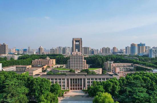 张雪峰推荐6所二本大学，考上就是铁饭碗，在<em>河南省</em>录取<em>多少</em>分？