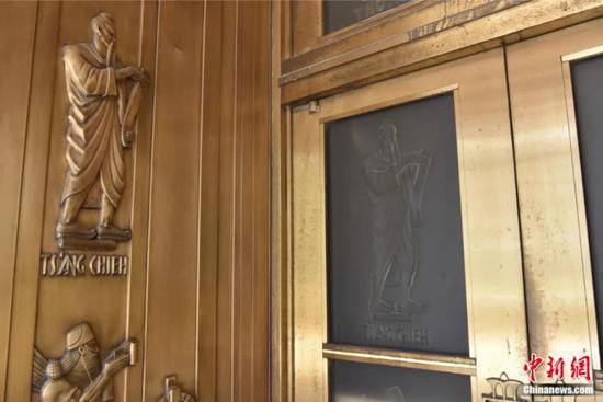 东西问｜王蕴智：仓颉像为何镶嵌在美国国会图书馆铜门上？