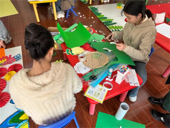 安福县浒坑镇中心幼儿园举办幼儿教师“环境创设”比赛