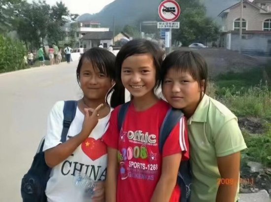 汶川地震幸存的<em>小</em>女孩，将15年前的善意传到今天