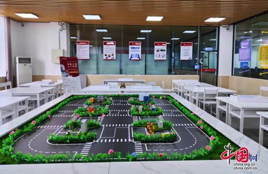 “引航计划”自动驾驶<em>综合实训</em>项目在四川职业技术学院正式落地