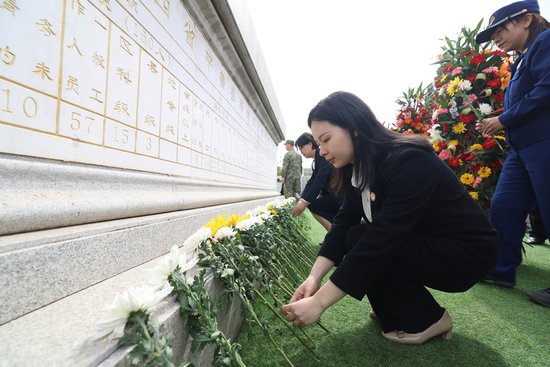 华侨女英雄李林烈士纪念活动在山西平鲁举行