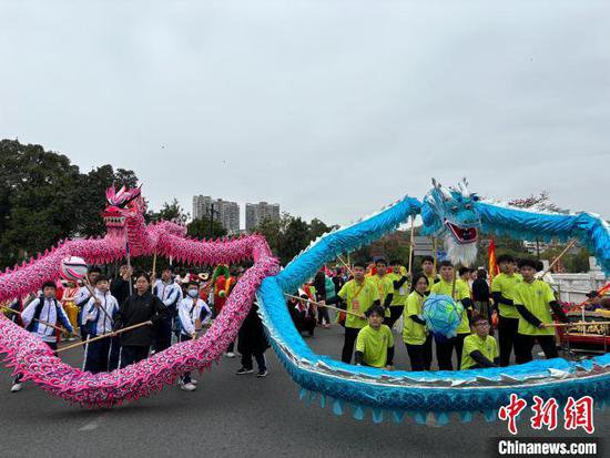 （新春走基层）龙舞大巡游全国主会场活动在广东惠州举办