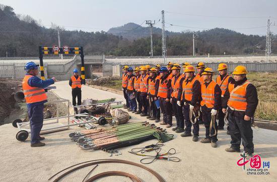 杭州维管段开展跨车间式联合应急演练 护航春运平安