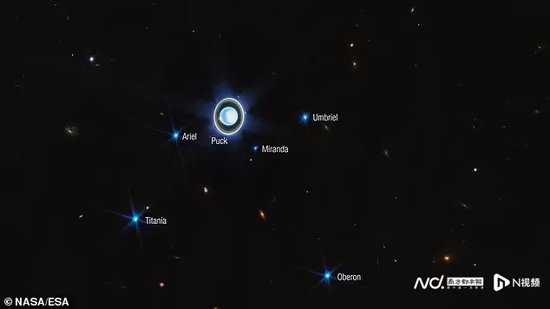 韦伯首次拍到天王星周围不可见的发光光环及其<em>27颗</em>卫星