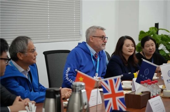 南京威雅学校：热烈欢迎英国驻沪领事馆代表团莅临交流！