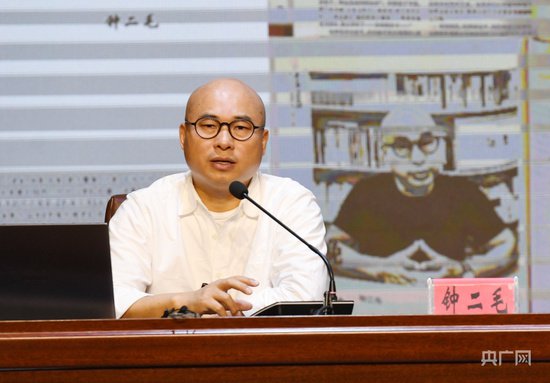 广东阳江举行文学志愿活动 丰富基层文化生活