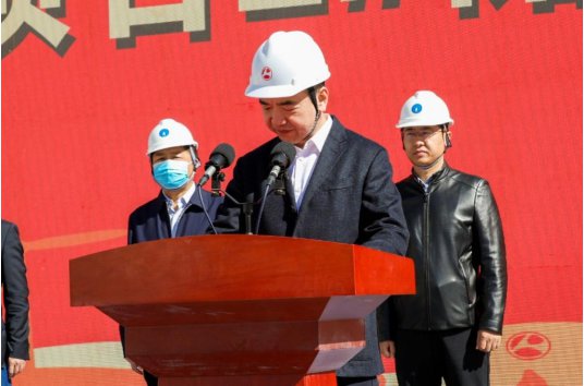 港华集团唐山LNG项目2#储罐气顶升启动大会举行