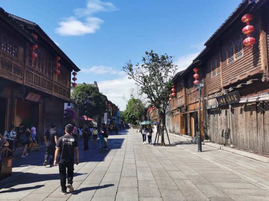 全国为数不多的古建筑遗存之一，是福州的历史之源、文化之根！