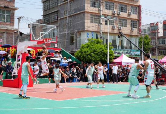 纳雍县第一届“樱桃杯”篮球赛开幕