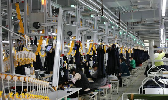 信阳淮滨：转型升级智能化 打造纺织<em>服装</em>产业新质生产力