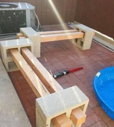 空心<em>砖</em>+木板，做个室外长凳放<em>院子</em>里，还挺合适！成本低还结实