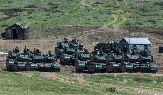 号称“陆战之王”的中国99A主战坦克，在俄乌战场会表现如何？