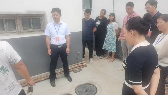 射阳县千秋镇发挥人大监督职能，助推户厕改造工作