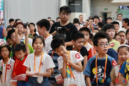 上海市<em>机器</em>人竞技锦标赛总决赛在黄浦举办