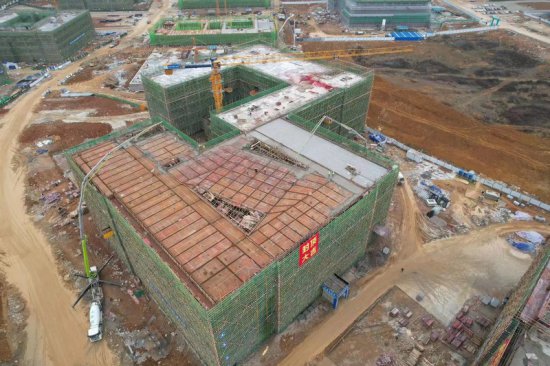 贵州轻工职院科技新城新校区一期项目主体结构全面封顶