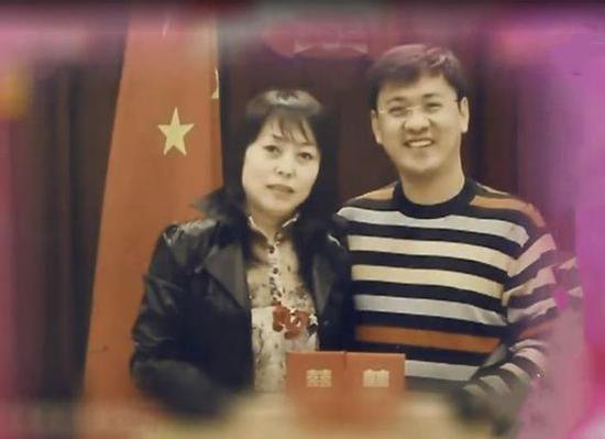 08年，50岁北京富婆执意为小19岁男友生下3胞胎，如今<em>怎么样</em>了...