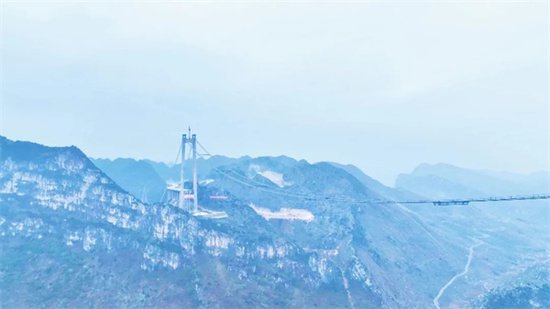 关岭：花江峡谷大桥建设刷新进度-新华网