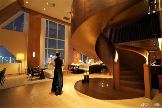 开夜店的做酒店，这可能是上海最不一样的国际品牌奢华酒店